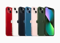 Forest-Inspired Smartphone Finishes Image 4