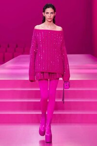 Electric Fuchsia Fashion Image 2