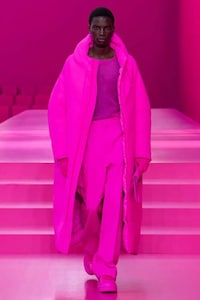Electric Fuchsia Fashion Image 3