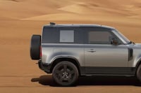 Night-Themed SUV Upgrades Image 3
