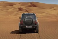 Night-Themed SUV Upgrades Image 4