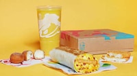 Breakfast-Themed QSR Box Meals Image 1