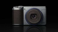 Sleek Point-And-Shoot Cameras Image 2