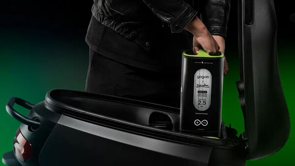Hot-Swappable E-Bike Batteries