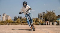 Dual-Posture Electric Scooters Image 3