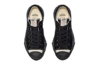 Hand-Sculpted Sneaker Soles Image 4