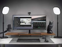 Floating Workstation Microphone Holders Image 7