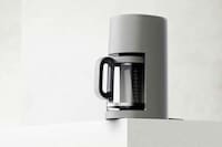 Minimalist One-Button Coffee Makers Image 3