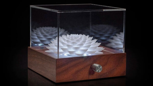 Relaxing Optical Illusion Lamps