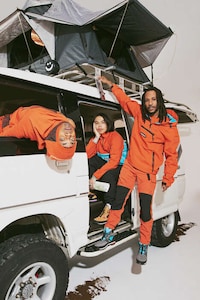 Eye-Catching Unisex Anoraks Image 3