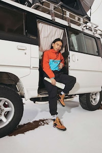 Eye-Catching Unisex Anoraks Image 6