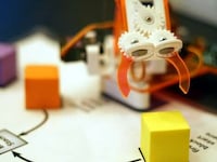 All-Ages Mini Robot Kits Image 4