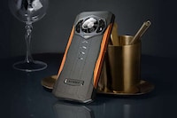 Rugged Dual Screen Smartphones Image 2