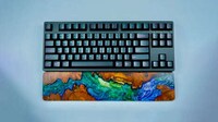 Striking Landscape Desk Accessories Image 1
