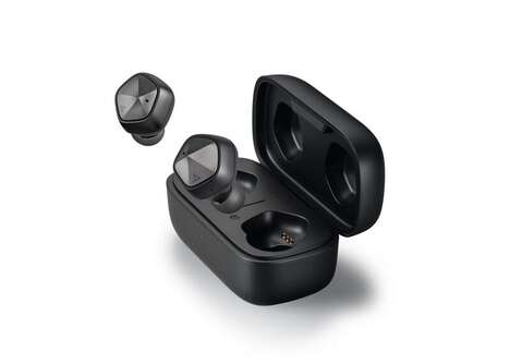 Ambient Noise-Filtering Wireless Earphones