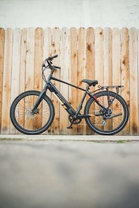 Versatile Urban E-Bikes Image 4