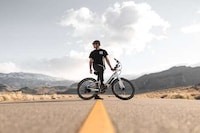 Versatile Urban E-Bikes Image 5