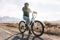 Versatile Urban E-Bikes Image 7
