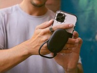 Grip-Enhancing Smartphone Batteries Image 1
