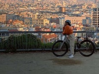 Aluminum Commuter Electric Bikes Image 2