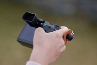 Convenient Camera Keychain Grips Image 3
