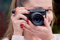 Convenient Camera Keychain Grips Image 7