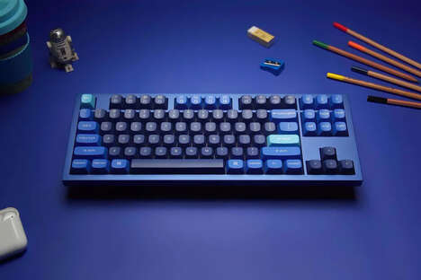 Spacious Customizable Keyboards