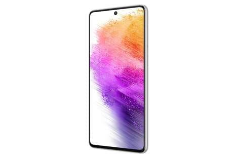 Photo-Focused Mid-Range Smartphones