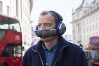 Air-Purifying Headphones Image 2