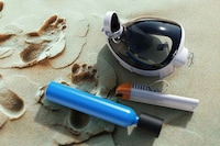 Submarine-Inspired Diving Masks Image 5