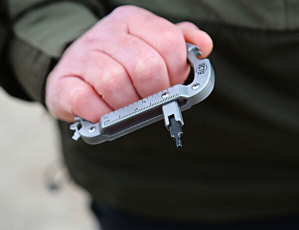 18-in-One Carabiner Multitools Image 2