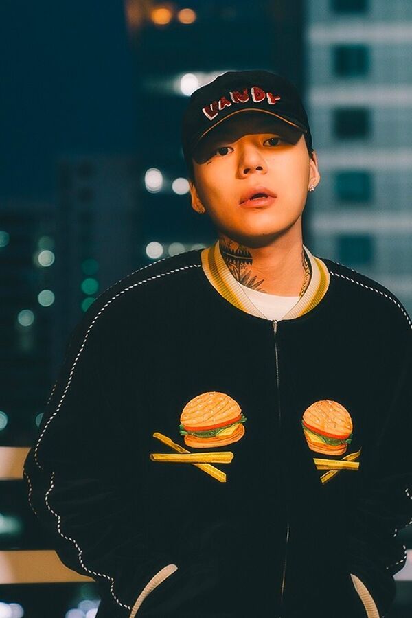 Burger-Themed Korean Streetwear : Vandy The Pink