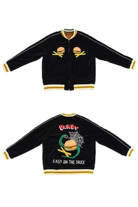 Burger-Themed Korean Streetwear Image 6