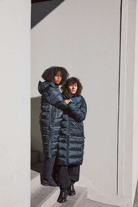 Gender-Neutral Technical Outwear Image 8