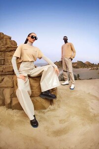 Fashion Designer-Made Sedans Image 7