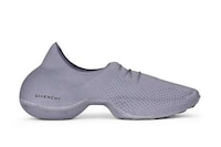 Striking Full-Knit Sneakers Image 8