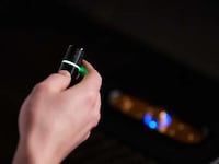 Wireless Hi-Fi Microphones Image 8