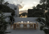 Mushroom-Shaped Outdoor Lamps Image 4