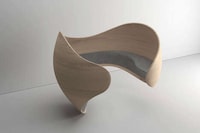 Relaxed Outdoor Breastfeeding Seats Image 2