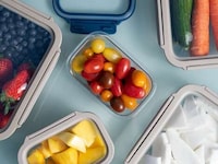 Malleable Construction Food Containers Image 6