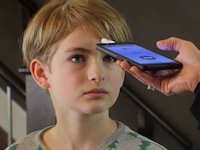 Contactless Smartphone Thermometers Image 4