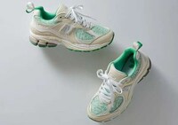 Y2K-Inspired Sneakers Image 6