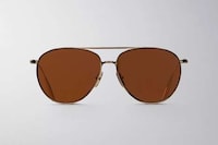 Retro-Chic Sunglasses Image 7
