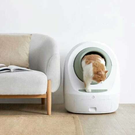 Self-Cleaning Cat Litter Boxes