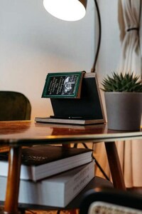 Tech-Charging Book Holders Image 5