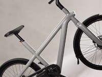 Cargo-Friendly Electric Bikes Image 5