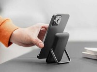 Magnetic Device-Displaying Chargers