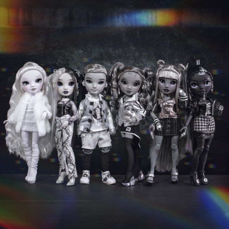 Grayscale Fashion Dolls