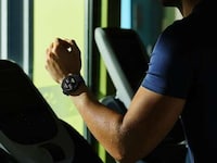 Haute Health-Tracking Smartwatches Image 3