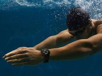 Haute Health-Tracking Smartwatches Image 4
